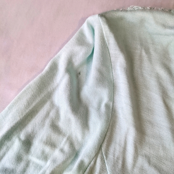 Lauren Conrad Mint Green Flowy Top 3/4 length Sleeve Round Neckline Medium - Picture 10 of 10